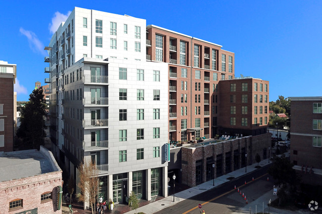 Building Photo - Sky Garden Apartments