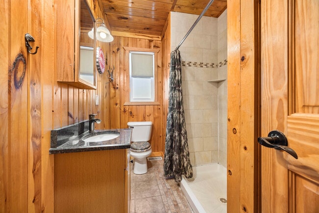 Building Photo - 3341 E 2059th Rd