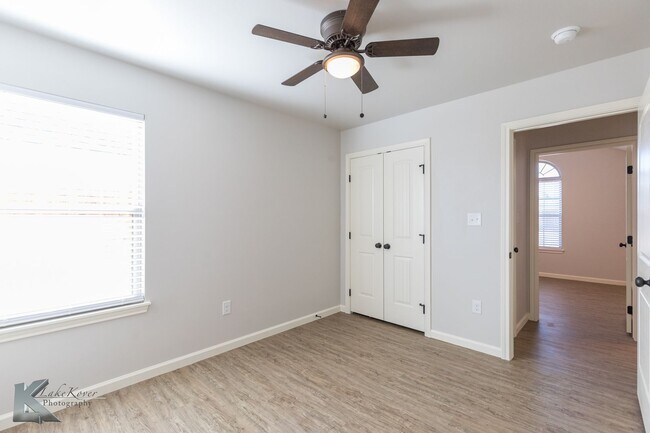 Building Photo - NEW CONSTRUCTION! 3 bed, 2 bath, 2 car garage