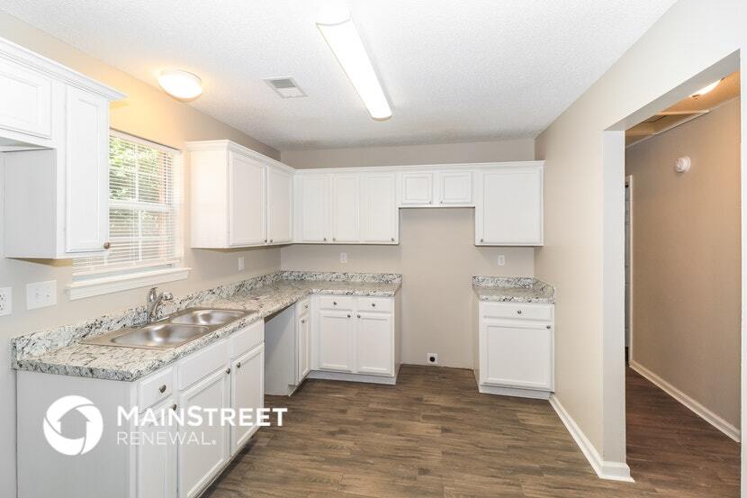 Building Photo - 7165 Charlton Way