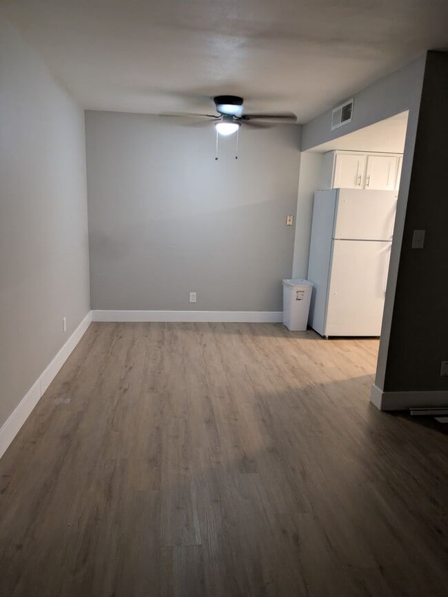 Interior Photo - The Plaza Royale