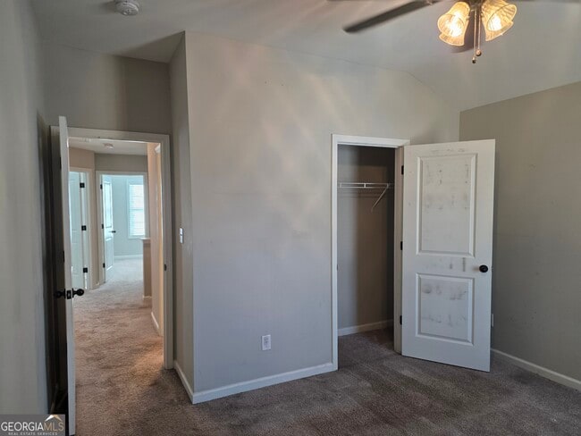 Building Photo - 132 W River Cane Run