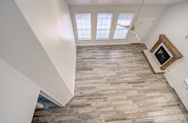 Building Photo - 6203 Spicebrush Cove