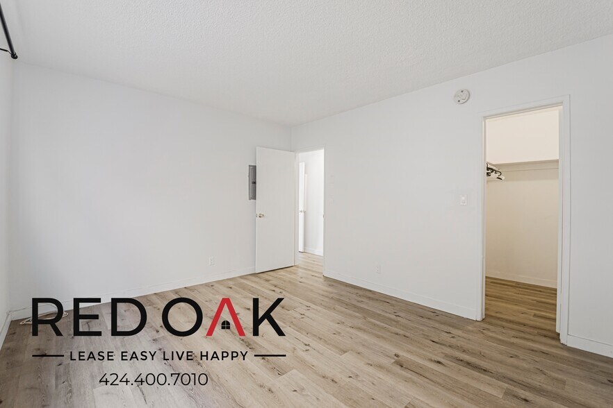 Building Photo - 2065 Rodney Dr