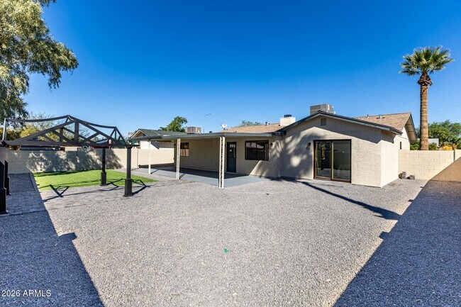 Building Photo - 4749 E Contessa St