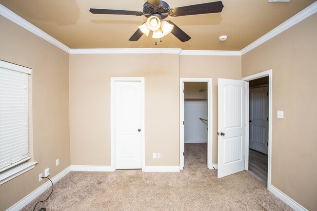 Building Photo - 4423 106th St