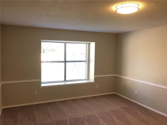 Building Photo - 621 Shenandoah Ct