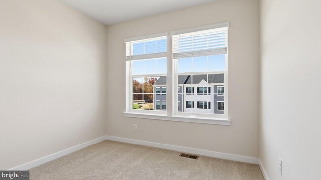 Building Photo - 466 Still Feather Ave