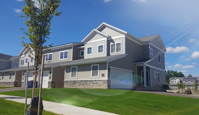 Building Photo - The Wren | Two Bedroom Townhome
