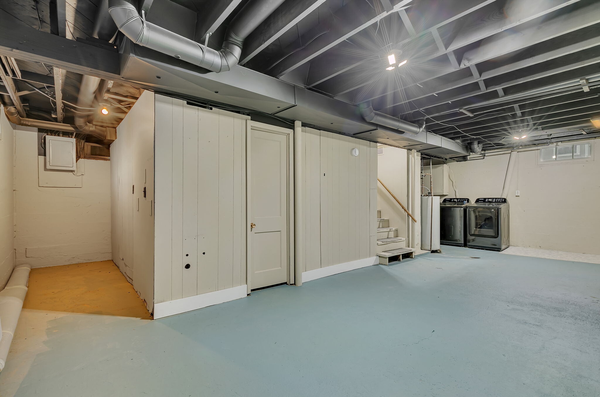 Building Photo - 355 Central Ave N