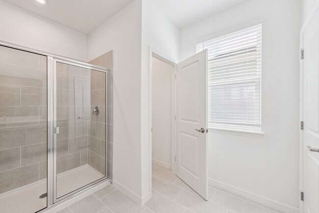 Building Photo - Brand New Construction 4b/3ba Home in Debary