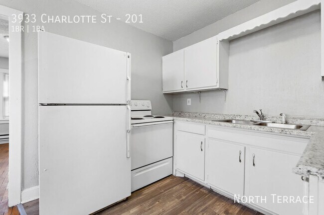 Building Photo - 3933 Charlotte St