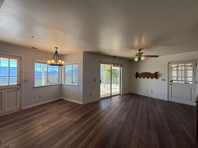 Building Photo - Acton 4 bedroom on Dirt Road