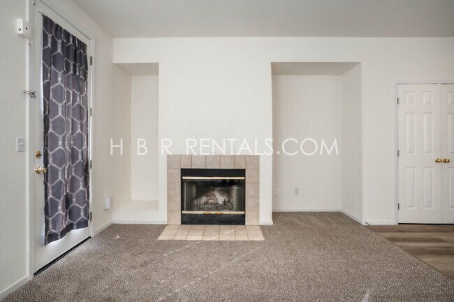 Building Photo - Charming 3-Bedroom Home with a Beautiful Pool in Lathrop! *POOL SERVICE INCLUDED*