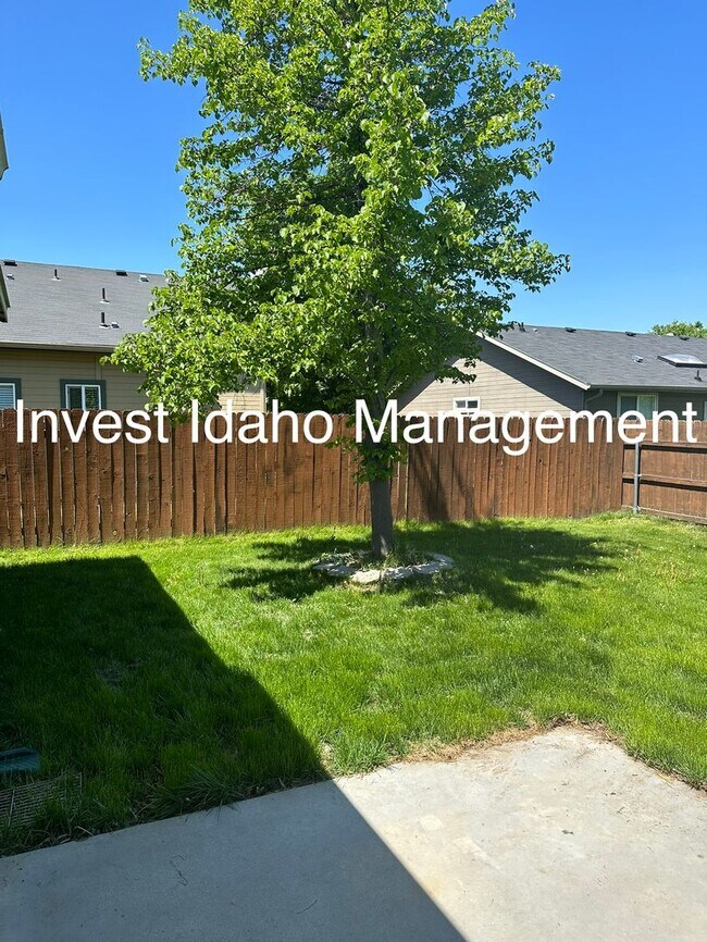 Building Photo - 4 Bedroom 2 Bath Home in Northwest Boise available soon!