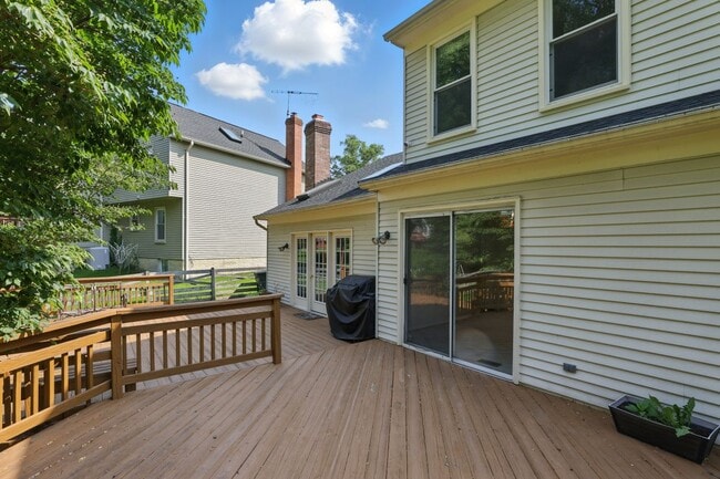 Building Photo - 14720 Peachwood Dr