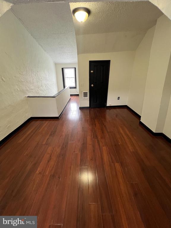 Building Photo - 434 Birch St