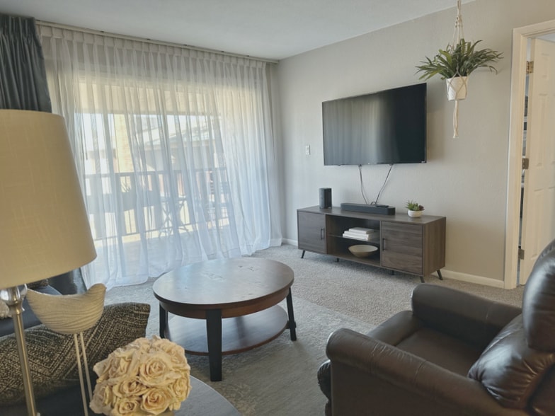 Building Photo - 4354 N 82nd St