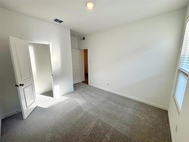 Building Photo - 504 Capstone Ct