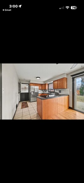 Building Photo - 6017 N Howard Ave