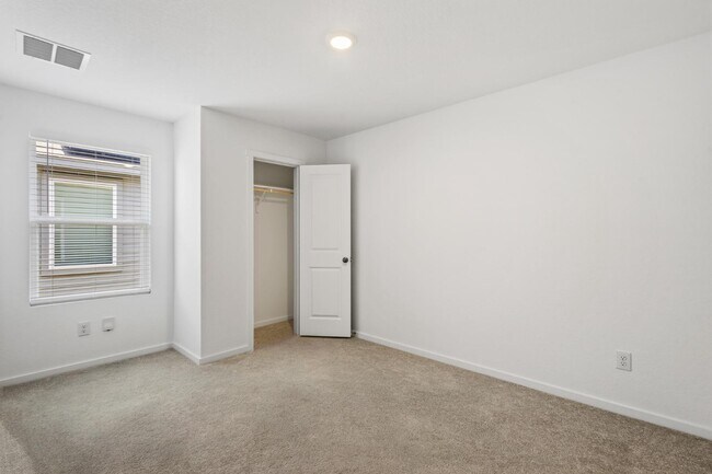 Building Photo - 9754 Janefield Ml