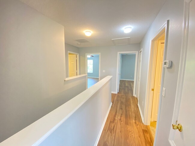 Building Photo - 5 bed / 2.5 bath Lake Nona Townhome!