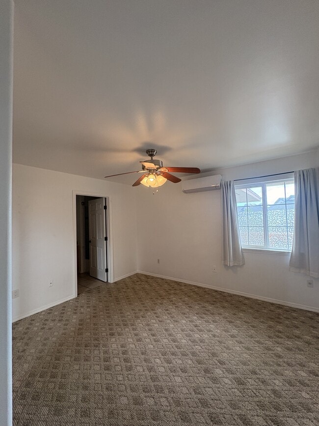 Building Photo - 40 Halili Ln