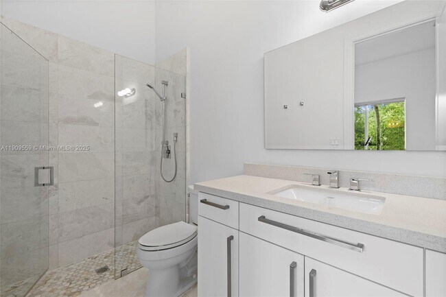 Building Photo - 9580 SW 101st Terrace