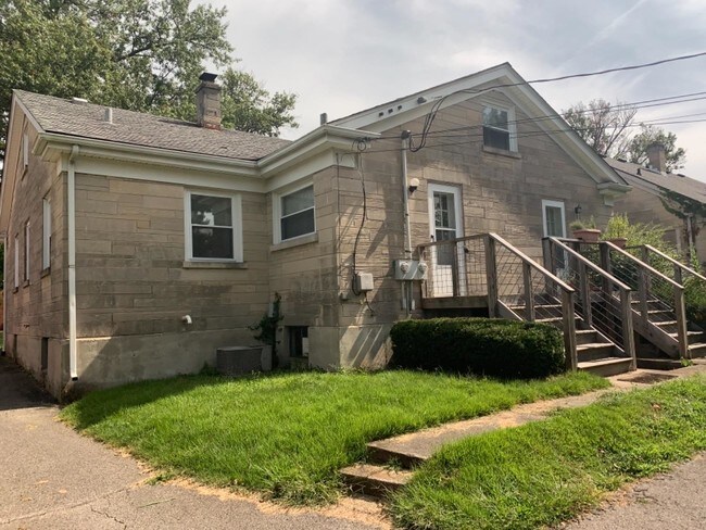 Building Photo - 1132 Cooper Dr