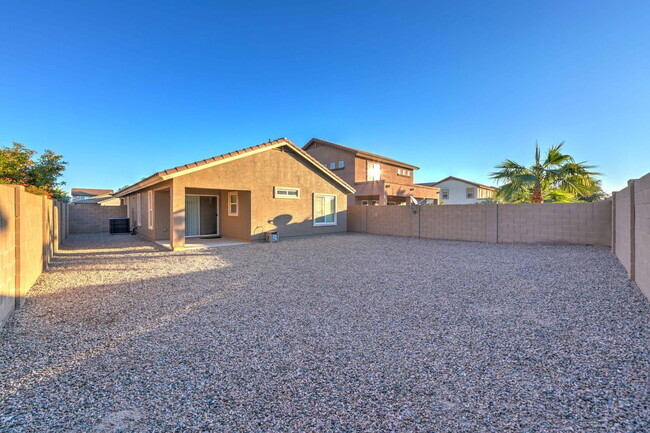 Building Photo - 41375 W Cahill Dr