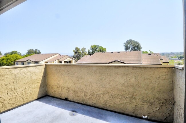 Building Photo - 5022 Los Morros Way
