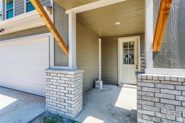 Building Photo - 566 Ruthye Ln