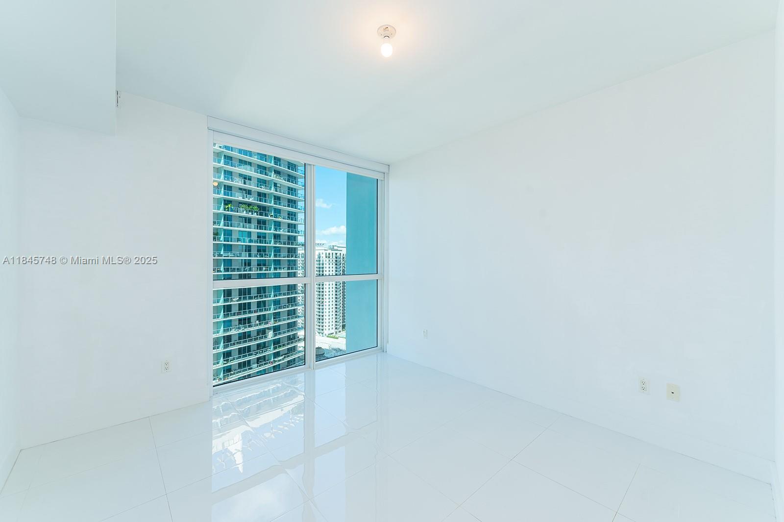Building Photo - 1080 Brickell Ave