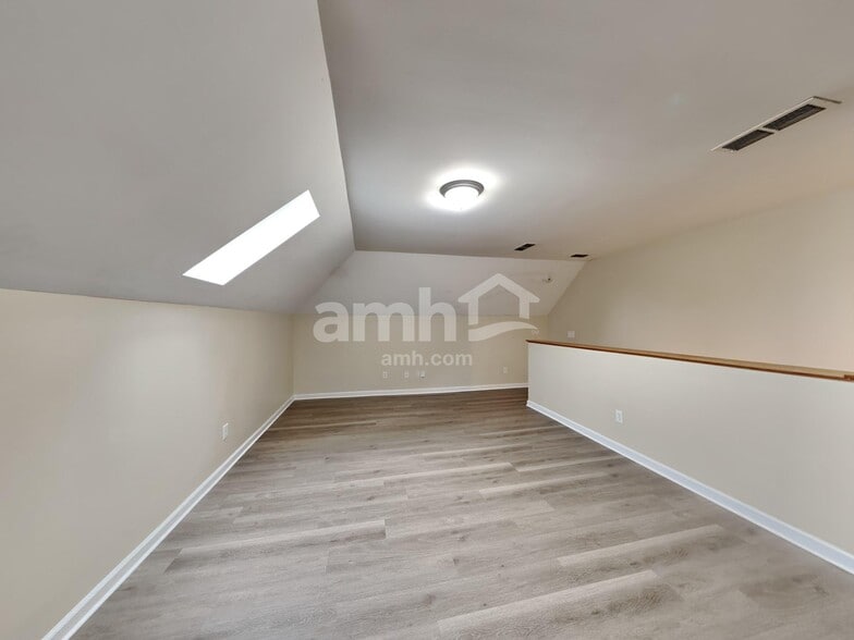 Building Photo - 417 Bethany Cir