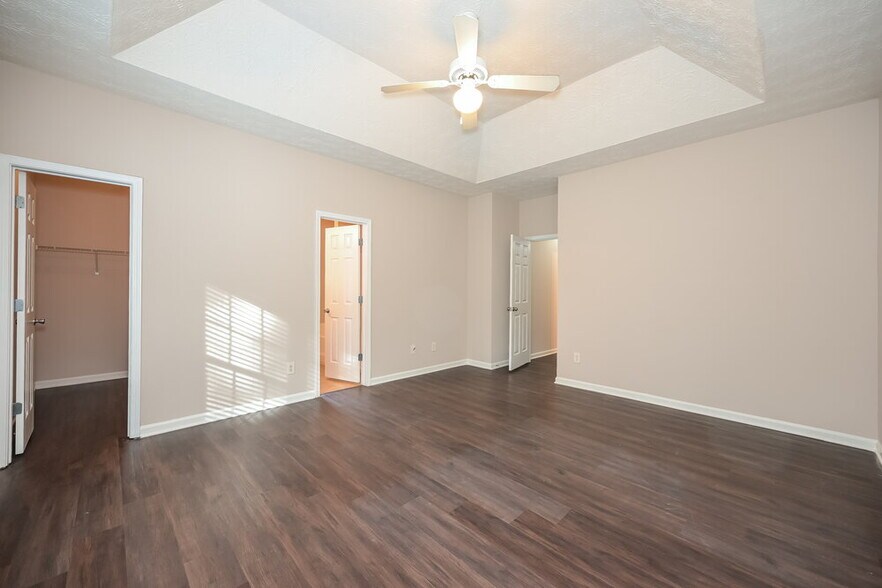 Building Photo - 240 Cranesbill Way