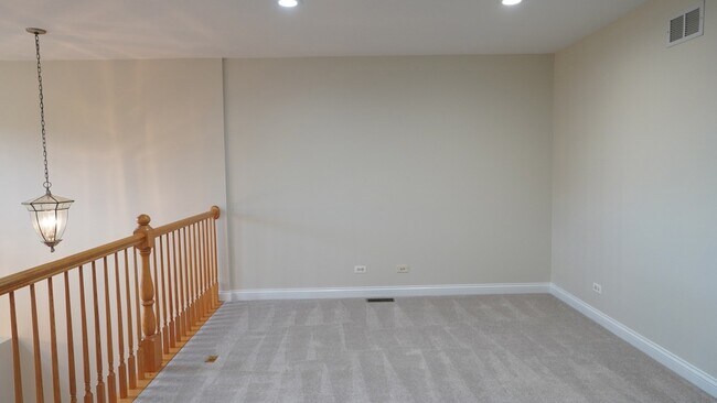 Building Photo - 2664 Goldenrod Ln