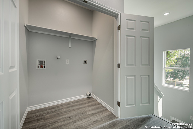 Building Photo - 310 Gabriel-