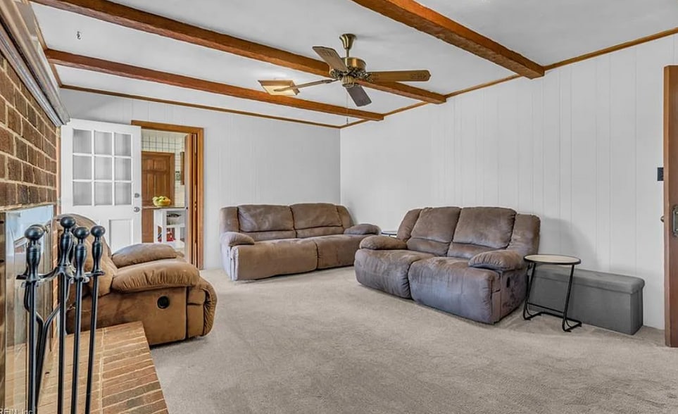 Building Photo - 561 Summit Ridge Dr