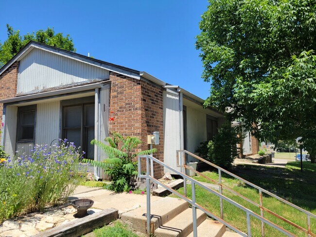 Primary Photo - Enterprise Estates