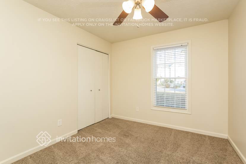 Building Photo - 1160 Park Creek Cir