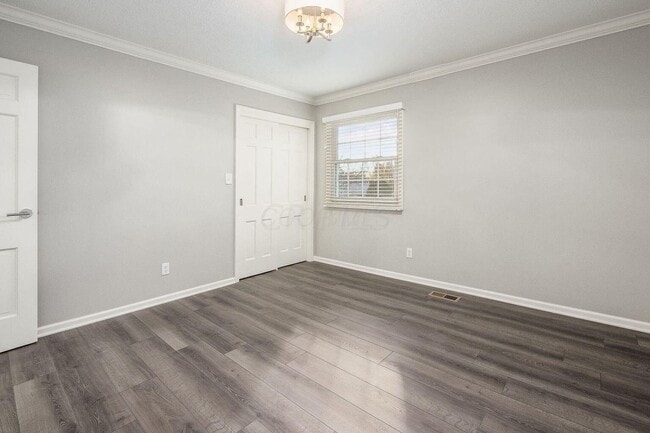 Building Photo - 1350 Marlyn Dr