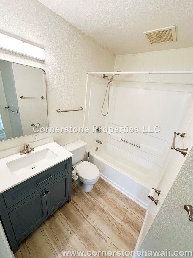 Building Photo - 95-636-636 Hanile St
