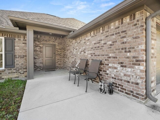 Building Photo - 131 Landrum Rd
