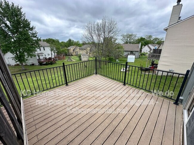 Building Photo - 6633 W 151st Pl