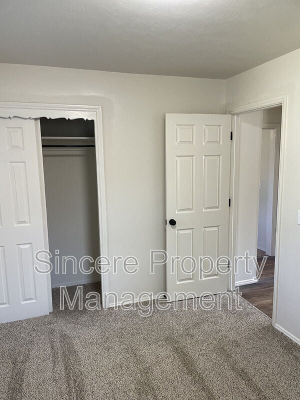 Building Photo - 2013 N College Ave