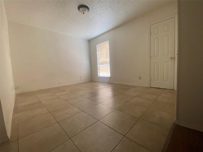 Building Photo - 1000 Fieldwood Dr