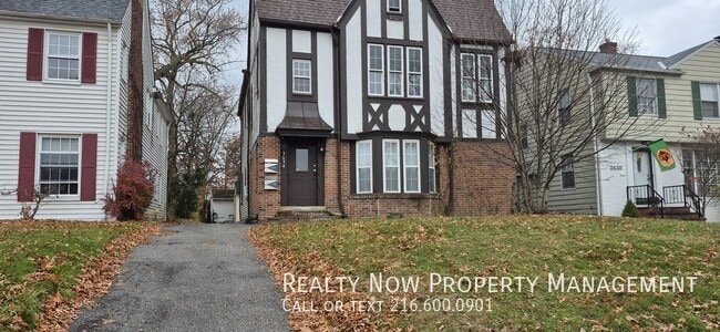 Building Photo - 3636 Glencairn Rd