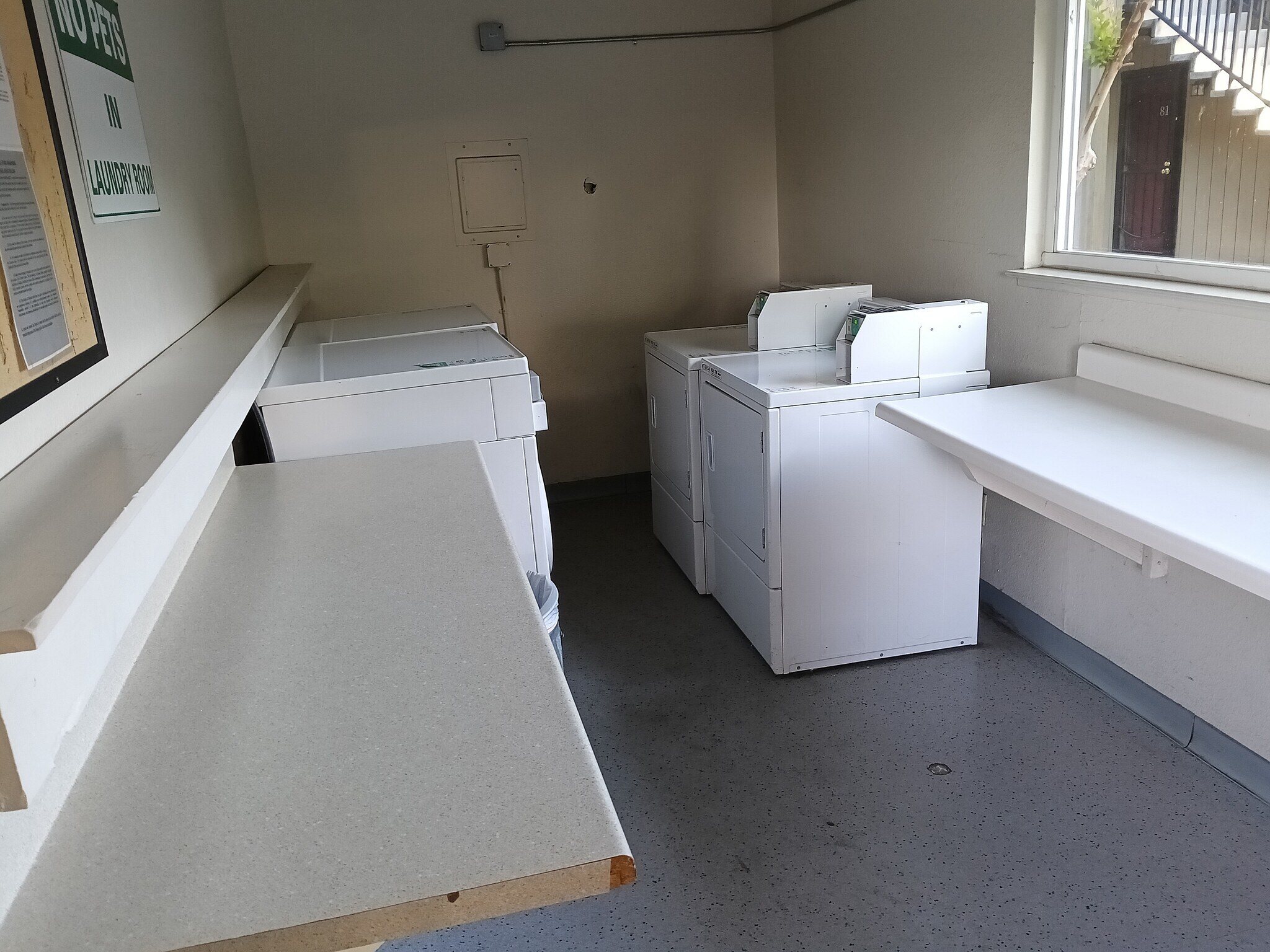 Building Photo - 6724 Plymouth Rd