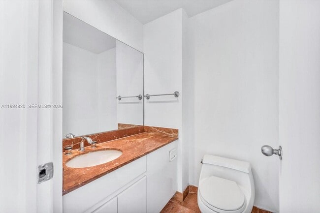 Building Photo - 888 Brickell Key Dr