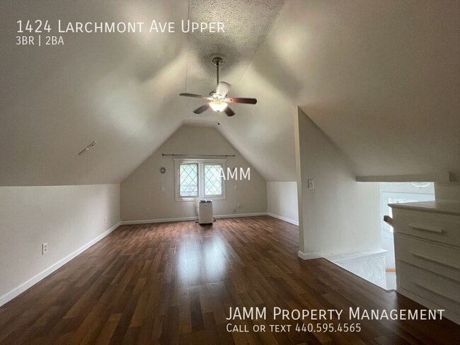 Building Photo - 1424 Larchmont Ave